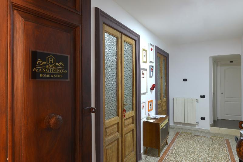 Napoli Central City 外观 照片