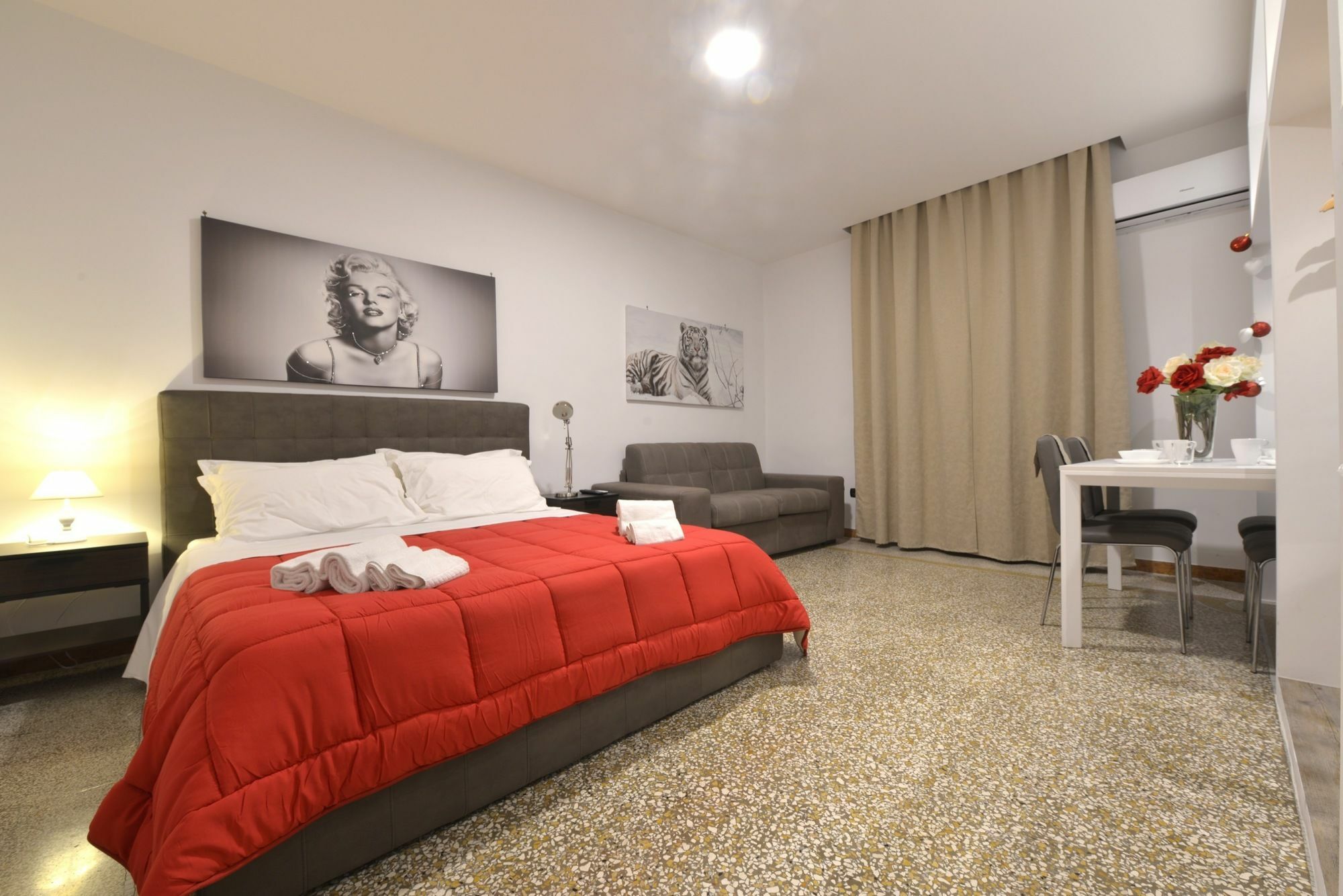 Napoli Central City 外观 照片